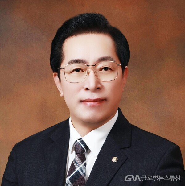 김용기 기린건축 대표, 2025 대한민국 글로벌크라운 대상 수상... 김용기 기린건축 대표, 2025 대한민국 글로벌크라운 대상 수상... 