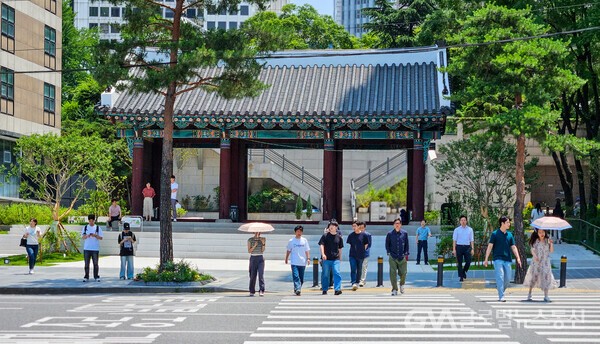서울시 문화유산자료 환구단 정문, 열린 정원으로 담장없이 만난다