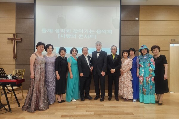 출연자도 울고 관객도 울어버린 자선 음악회