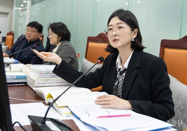 (사진제공:경기도의회) 장윤정 경기도의회 의원